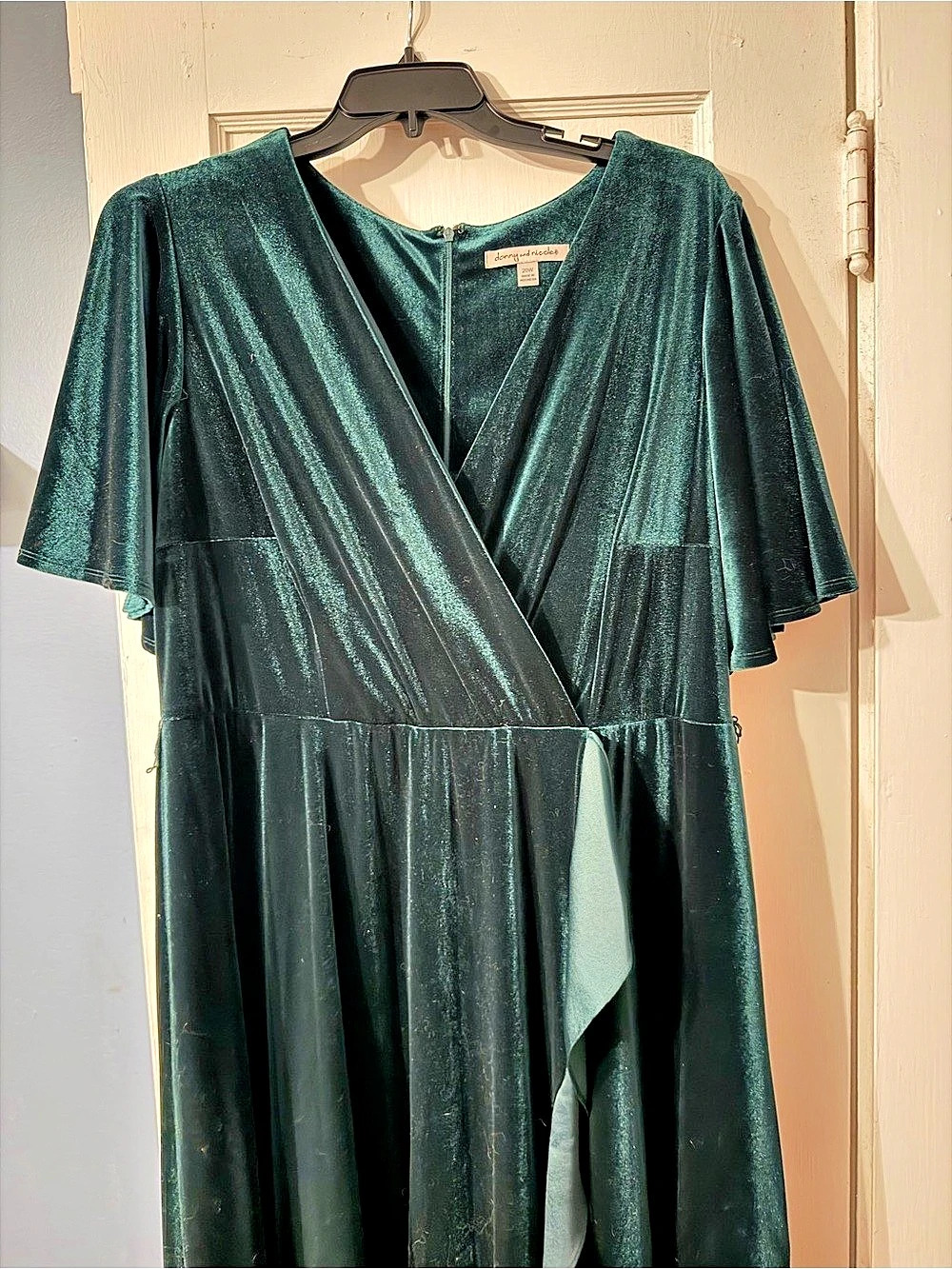 Danny and Nicole Velvet Wrap Midi Dress in Green Size 20W Like New